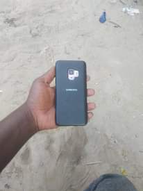 A picture of SAMSUNG S9 GB 64 RAM 4 GB