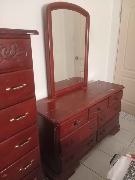 dresser