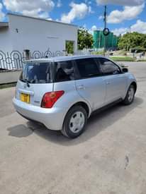 A picture of Toyota ist gari nzuri sana