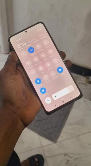 A picture of REDMI NOTE 10 PRO