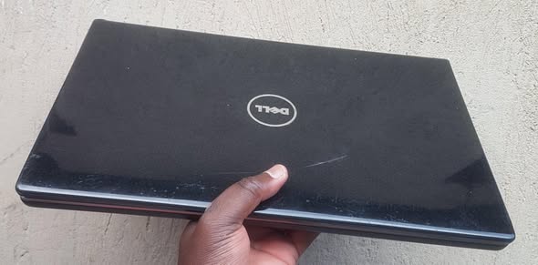 A picture of Dell laptop