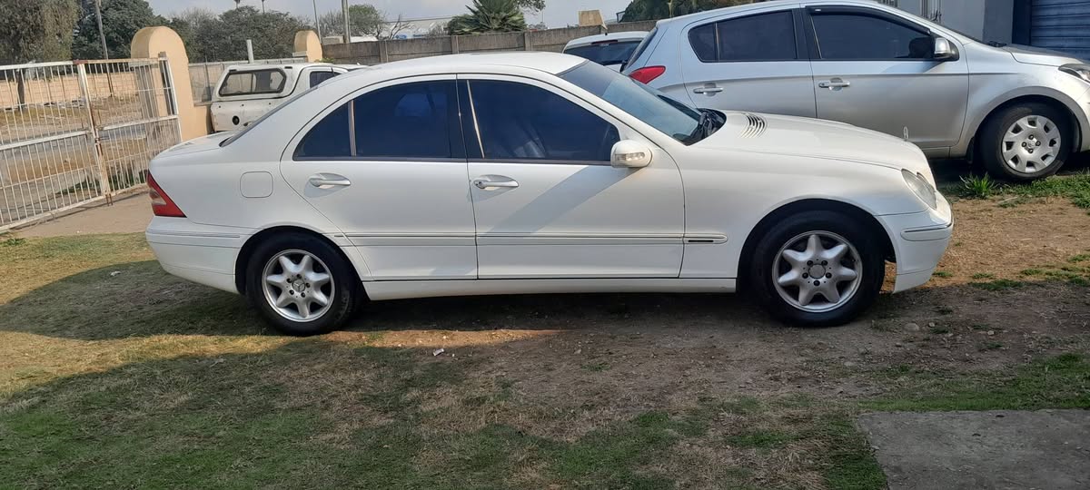 mercedes benz c180