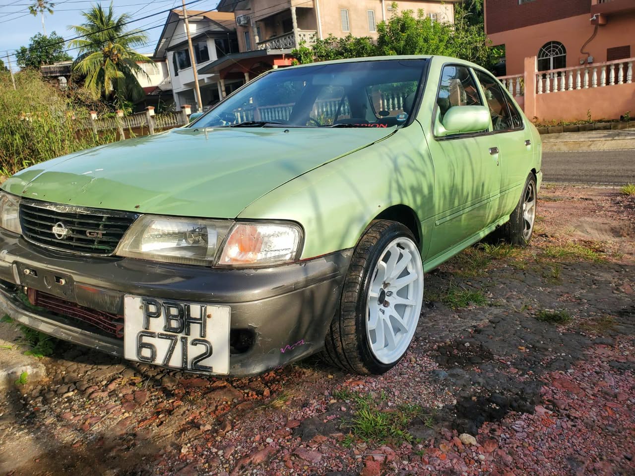 nissan b14