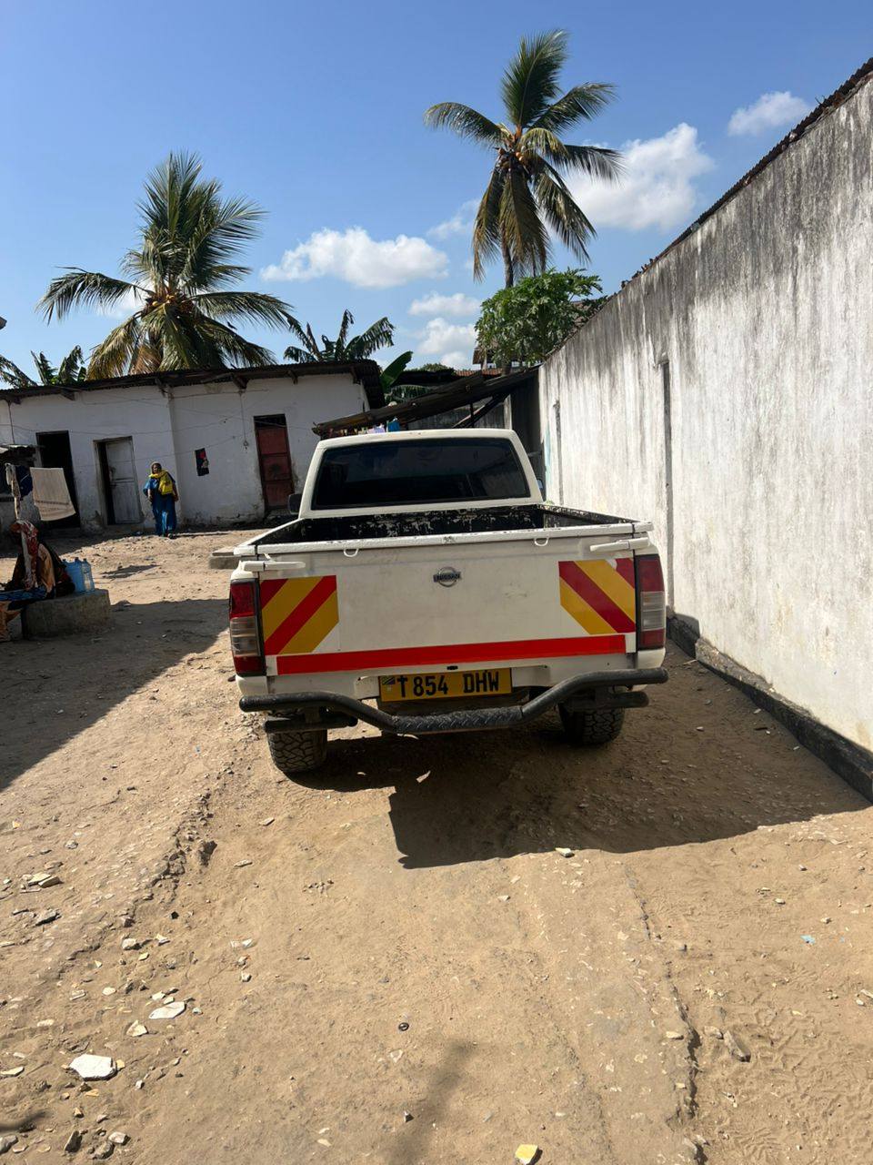 A picture of Nissan pickup single cab diesel Bei 15 5m piga simu