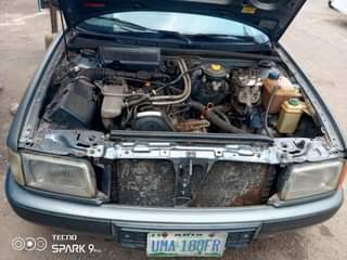 A picture of Audi80 saloon car Volkswagen Belgium grade