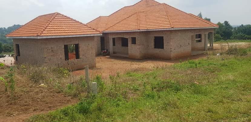 A picture of WAKISO NAMUSERA PRIME ESTATE 25M 30M TONGOLO 