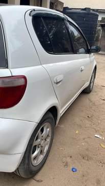 A picture of TOYOTA VITZ