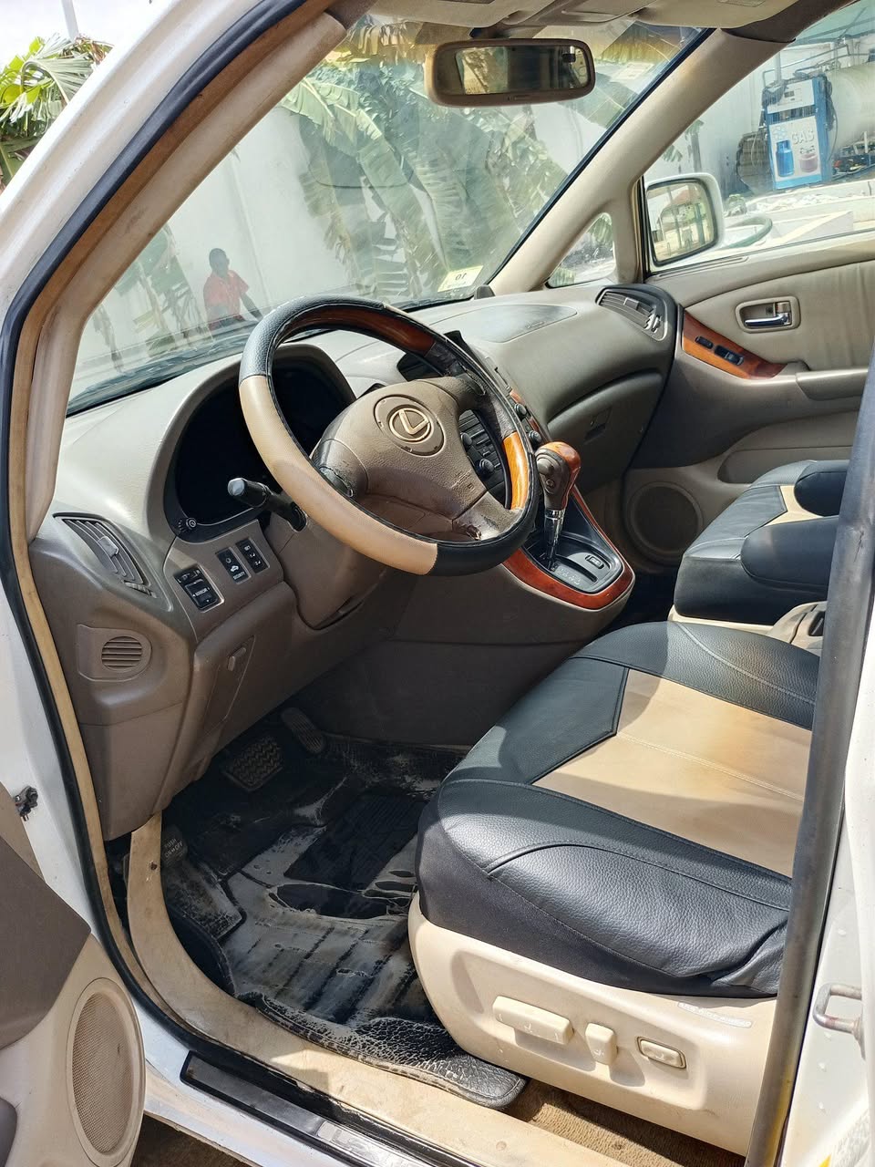 A picture of Toyota Lexus