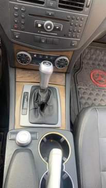 A picture of Dealers market 2008 c350 with panoramic sunroof Non 4matic