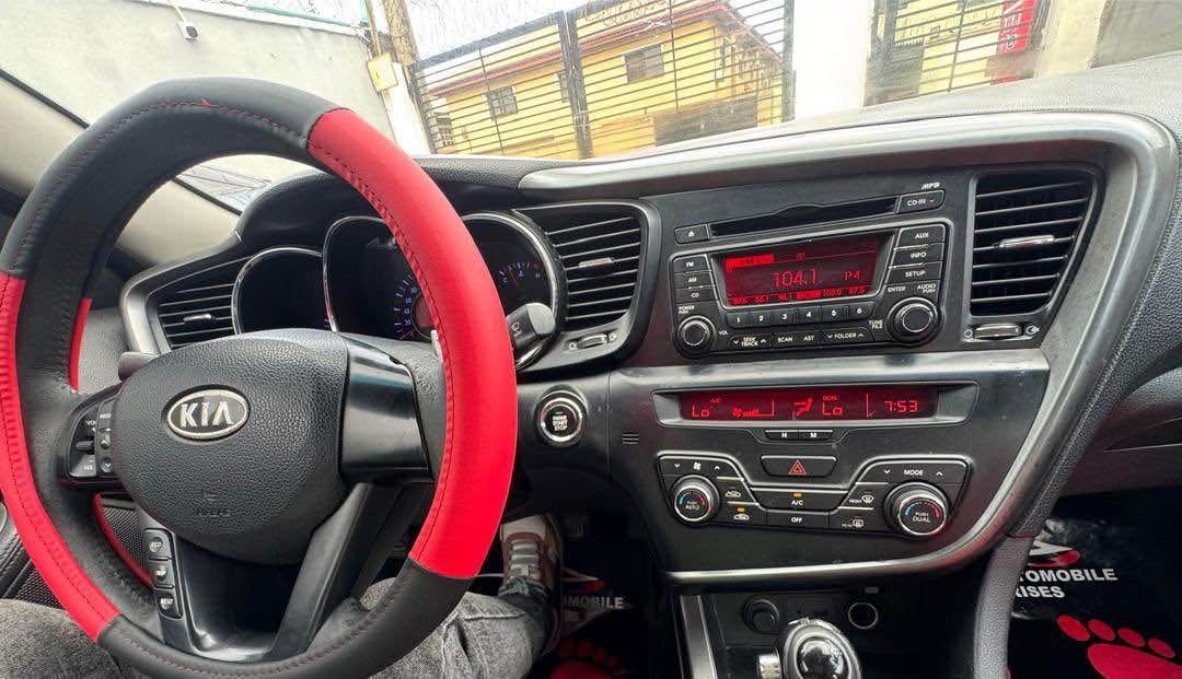 A picture of Registered Kia optima 2012 model Thumbstart