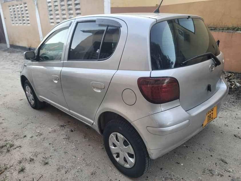 A picture of Toyota Vitz
