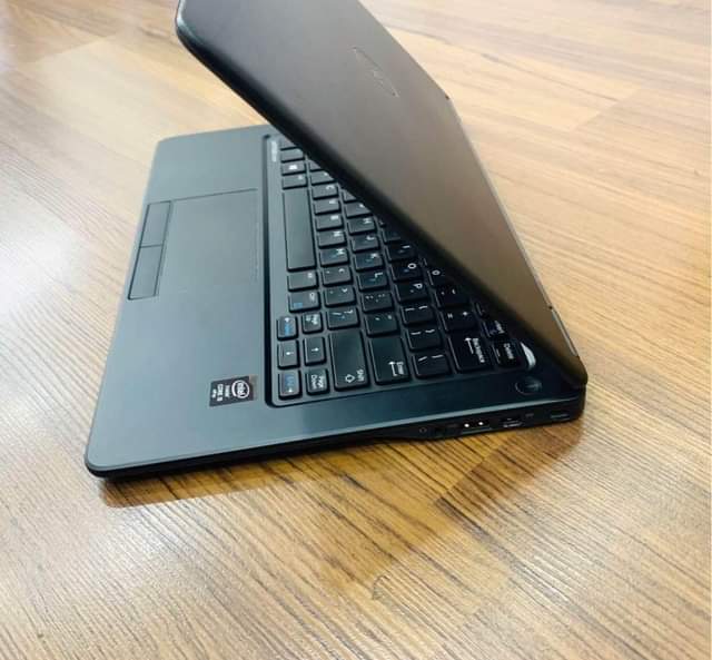 classifieds/laptops
