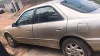 A picture of Toyota Camry pencil v6 engine