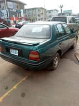 A picture of Nissan suny