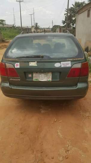 A picture of 2000 nissan primera wagon