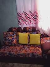 A picture of Sofa watu wawili tsh 90 000 Simu 0695000498