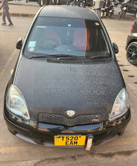 A picture of Toyota Vits RS