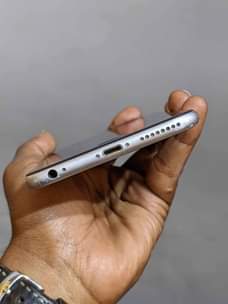 A picture of iPhone 6s plus 32gb bh 100 finger