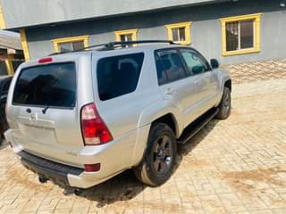 A picture of Toyota 4Runner 2004 08025508383