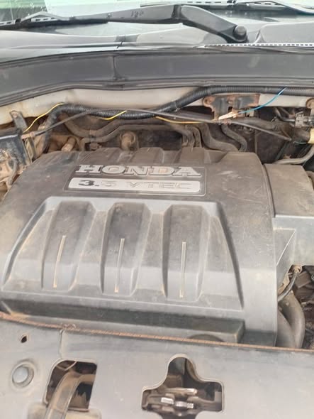 A picture of 2005 Honda pilot for sale