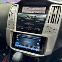 A picture of Toyota harrier 2008