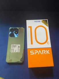 A picture of Nahitaji xchange na IPhone 14 nakupa na pesa isiwe na
