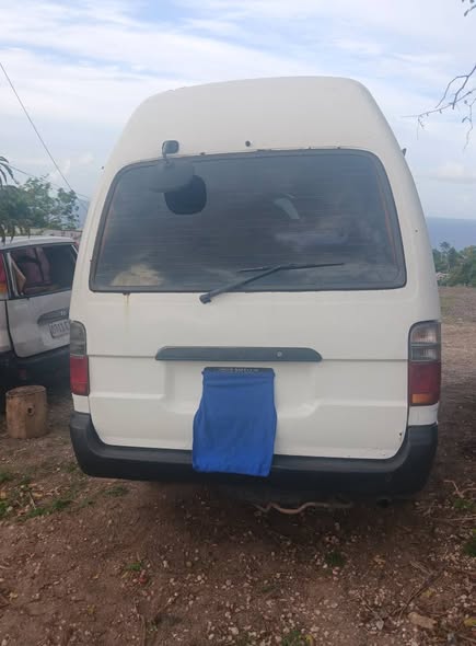 used toyota hiace