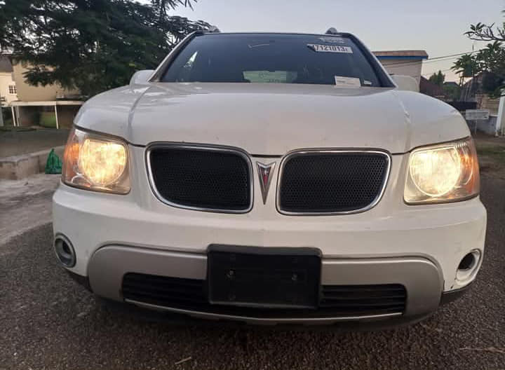 A picture of 2008 PONTIAC TORRENT FOREIGN USED 