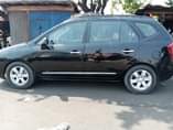 A picture of KIA CARENS 05 MODEL