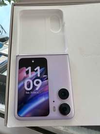 A picture of Oppo N2Flip