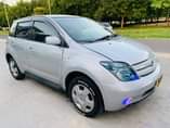 A picture of 2004 Toyota Ist