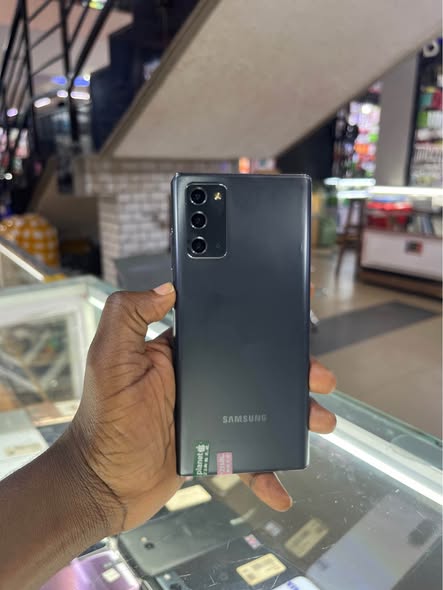 A picture of Galaxy Note20 5G 256gb 580k 0701707265