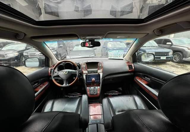 A picture of Lexus RX 330 2006 l Ojodu