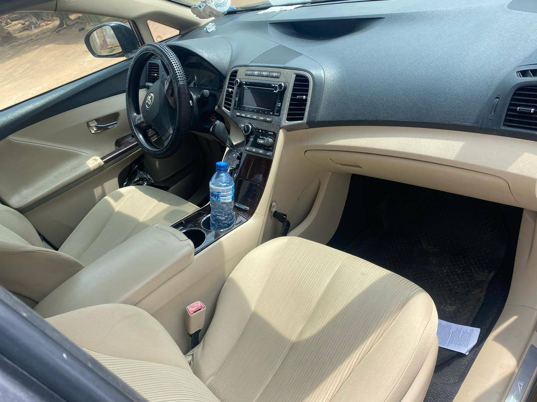 A picture of Toyota Venza 2012 unregistered
