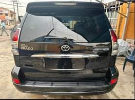 A picture of Toyota Landcruiser Prado VX