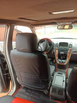 A picture of Lexus RX 300 good engine and gear location Abagana Anambra