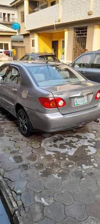 A picture of Toyota Corolla 05