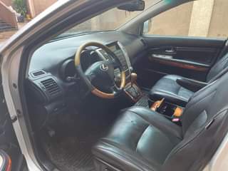 A picture of Lexus Rx 350
