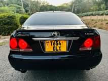 A picture of CROWN ATHLETE Mwanza call 0686108116 M9 9