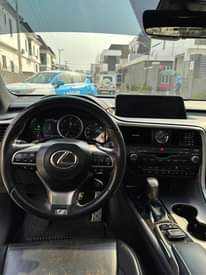 A picture of Lexus RX350 2017 F sport