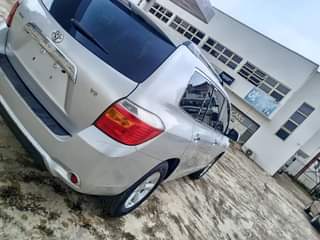 A picture of 09 Highlander
