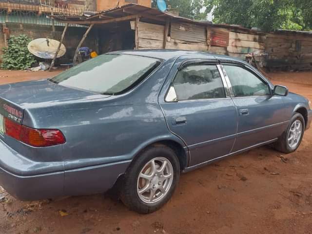 A picture of Crystal light Camry