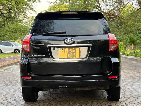 A picture of TOYOTA VANGUARD