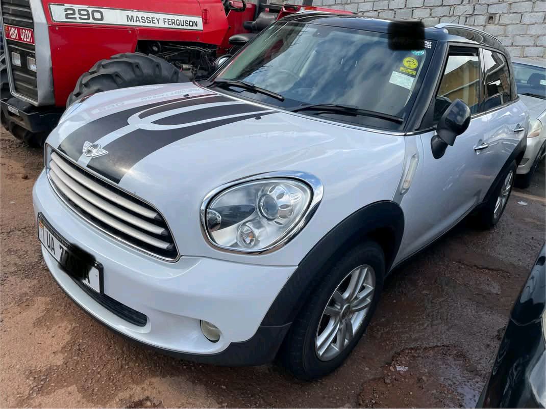 A picture of Mini cooper 2014 1 5cc petrol push to start 35M