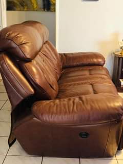 classifieds/furniture sofas