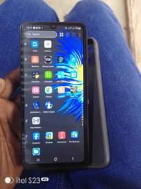 A picture of Samsung A05 camera kali inakaa na chaji