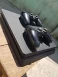 A picture of Ps4 slim