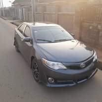 A picture of Toyota Camry 2013 SE