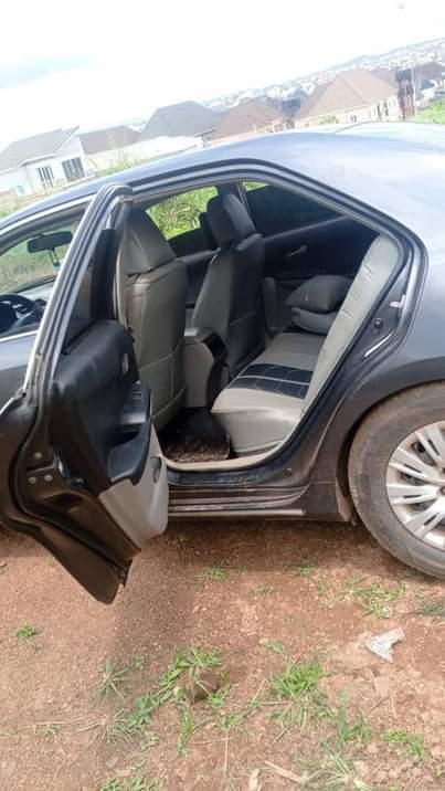 A picture of 2013 TOYOTA CAMRY