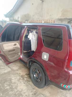 A picture of 2004 CR V automatic